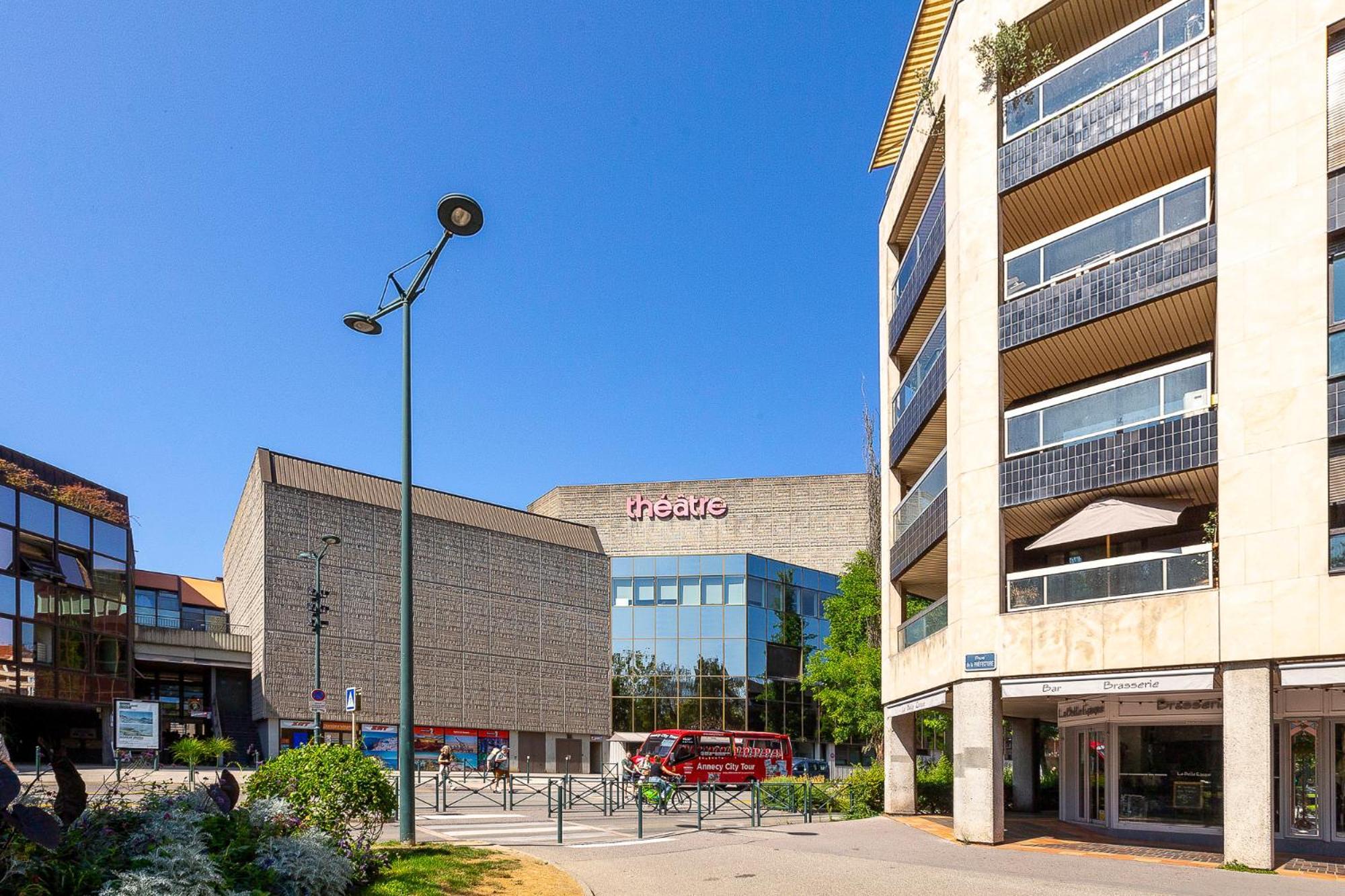 Appartement Moderne Au Coeur D'Annecy - A Deux Pas Du Lac Et De La Vieille Ville Esterno foto