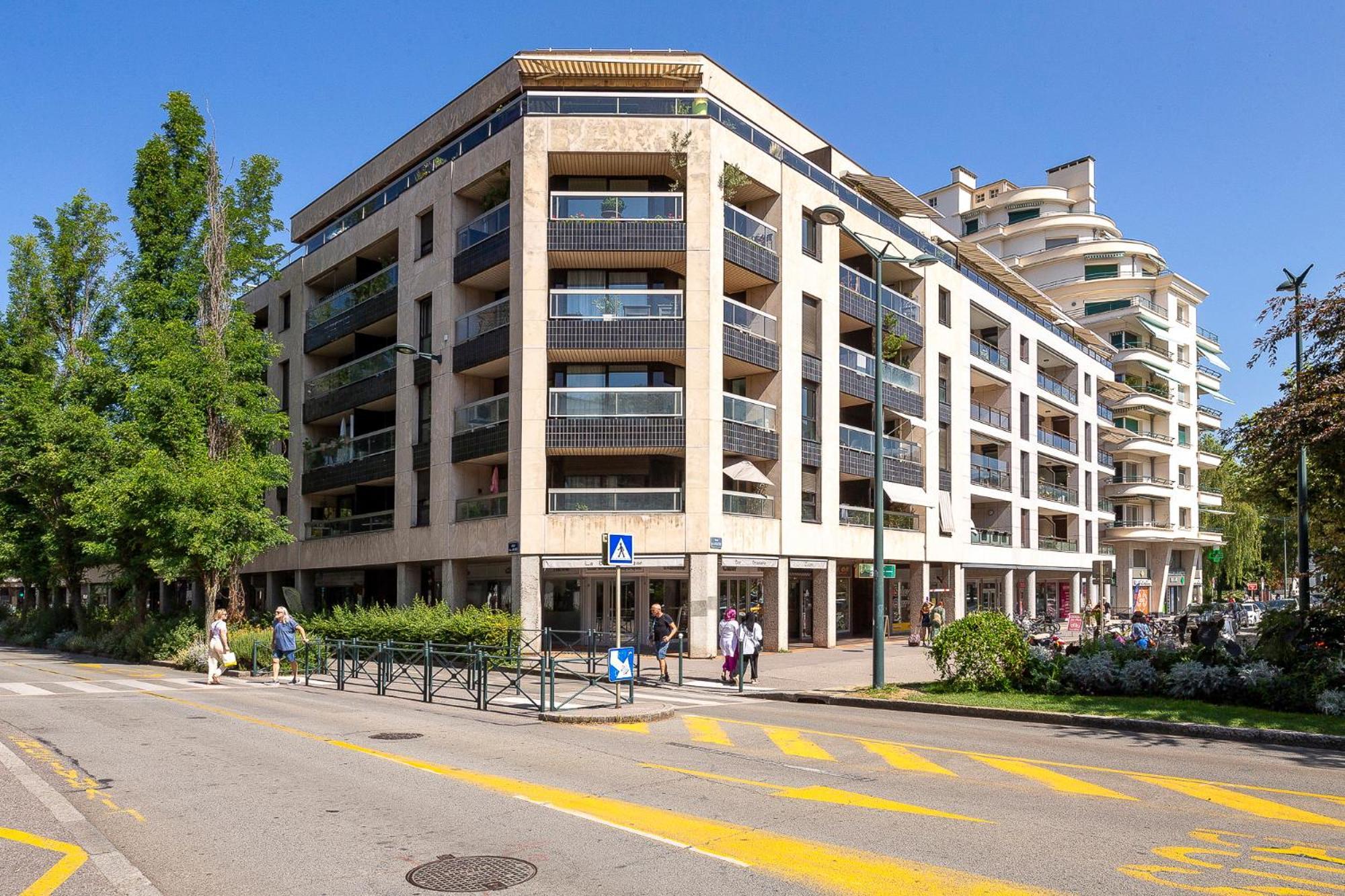 Appartement Moderne Au Coeur D'Annecy - A Deux Pas Du Lac Et De La Vieille Ville Esterno foto