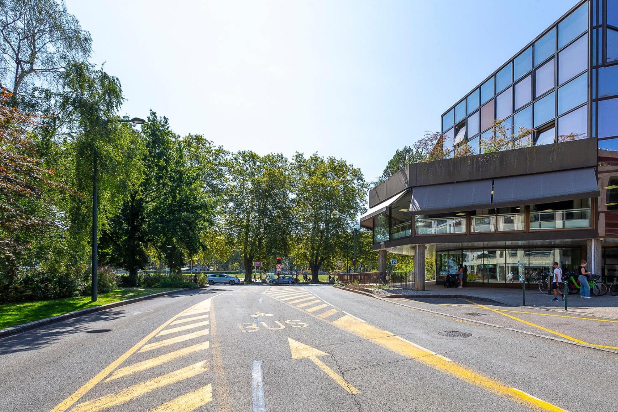 Appartement Moderne Au Coeur D'Annecy - A Deux Pas Du Lac Et De La Vieille Ville Esterno foto